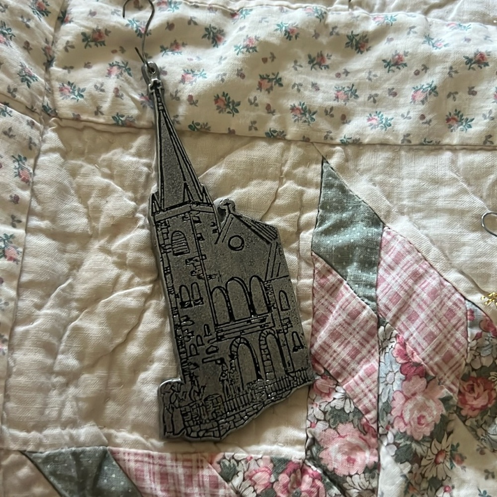 Vintage Harper’s Ferry cathedral pewter metal Christmas ornament